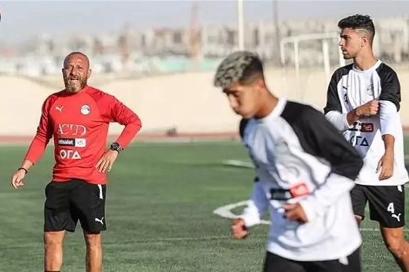 وائل رياض -منتخب مصر الشباب